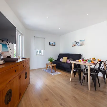 Petit Cosy Dans Un Joli Village * Estômbar