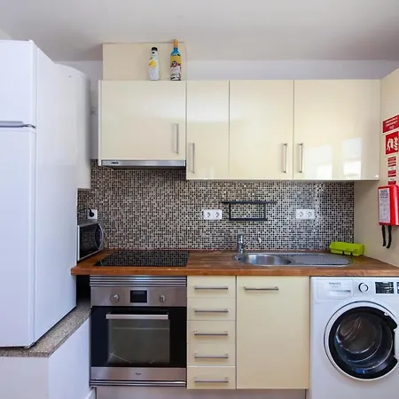 Διαμέρισμα Petit Cosy Dans Un Joli Village Estômbar